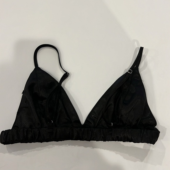 Women's Satin Lingerie Bralette in Blacks size medium - Picture 3 of 4